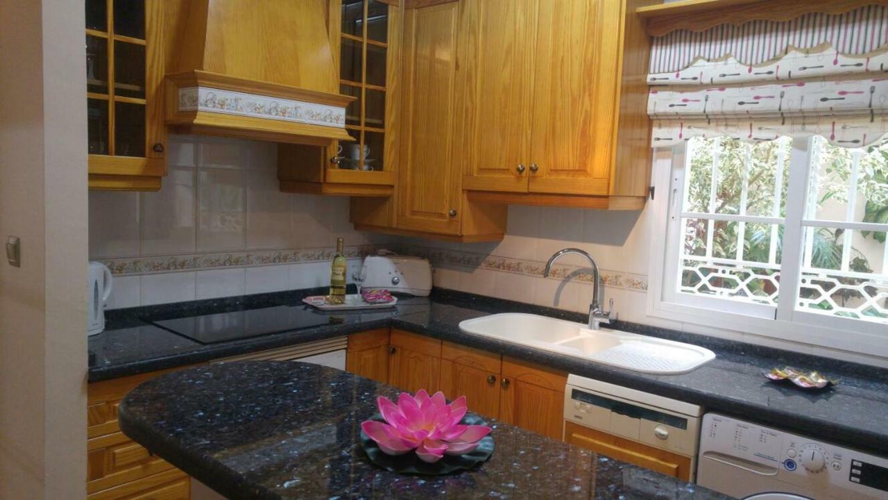 Apartamento Nerja Beach Esterno foto