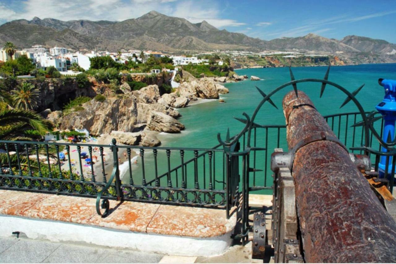 Apartamento Nerja Beach Esterno foto